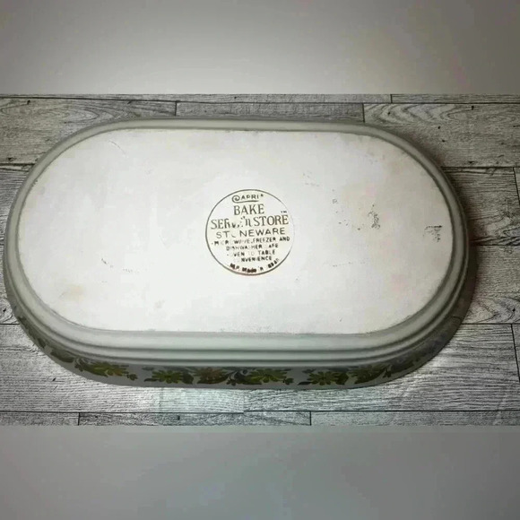 Vintage Capri Serve ‘N Store Bakeware Divided Stoneware Dish - Picture 6 of 8